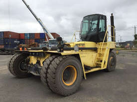 10.0T Diesel Empty Container Handler - picture0' - Click to enlarge