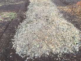 Centre Front Drop Spreader Compost/wood shavings - picture0' - Click to enlarge