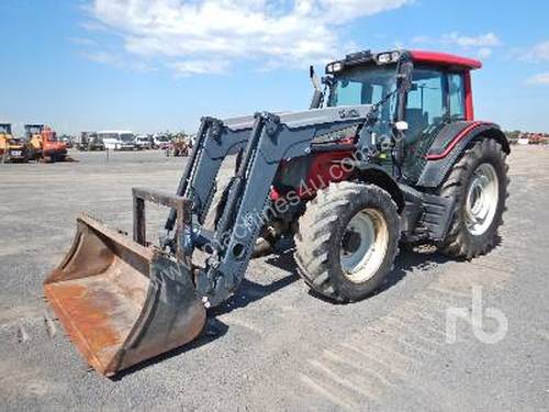 VALTRA N101 MFWD Tractor