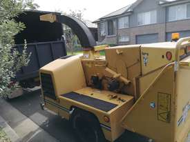 Toyota Dyna 300 Tipper/chipper truck and Wood chipper - Combo - picture0' - Click to enlarge