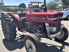 Massey Ferguson 135 4 x 2 Tractor, 567 Hrs - picture0' - Click to enlarge