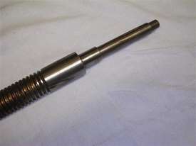 VERTICAL FEED SCREW & NUT. - picture2' - Click to enlarge