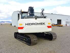 Hidromek HMK 220 LC Excavator - picture2' - Click to enlarge