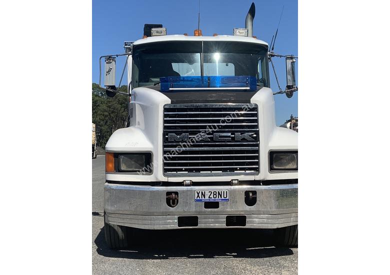 caption MACK TIPPER TRUCK