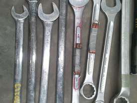 Norbar QTY OF Torque Wrench - picture1' - Click to enlarge