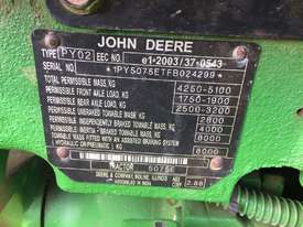 John Deere 5075E 4x4 Air Cab - picture2' - Click to enlarge