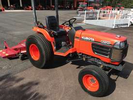 Kubota B2710HD 4WD Tractor with 6ft Finishing Mower - picture2' - Click to enlarge