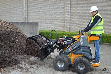 Tobroco Giant SK252D Skid Steer Loader