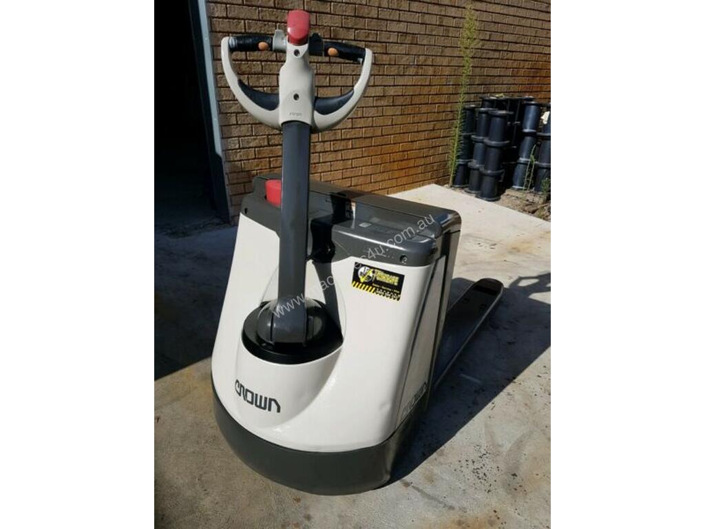 Used 2006 Crown Crown WP2315 Electric Pallet Truck Powered Pallet