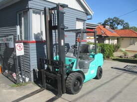 Mitsubishi 3.5 ton LPG Used Forklift  #CS241 - picture0' - Click to enlarge