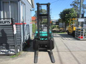 Mitsubishi 3.5 ton LPG Used Forklift  #CS241 - picture1' - Click to enlarge