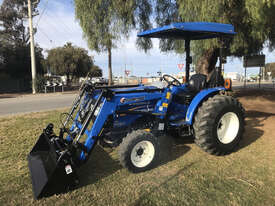 New Holland Workmaster 40 FWA/4WD Tractor - picture0' - Click to enlarge