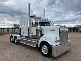 Kenworth T900 Prime Mover - picture0' - Click to enlarge