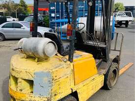 YALE GP30TE 3T LPG FORKLIFT - 4.5m High 3000kg Capacity - picture0' - Click to enlarge