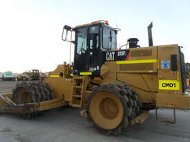 Caterpillar 815F-II Compactor for Hire - picture2' - Click to enlarge