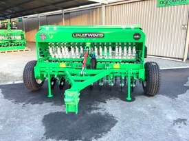 2020 AGROLEAD 4000/31T - picture0' - Click to enlarge
