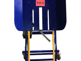 Liftmaster Wheelie Bin Lifter Manual 100kg Load Capacity - Used Item - picture0' - Click to enlarge