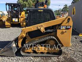 CATERPILLAR 239D Compact Track Loader - picture0' - Click to enlarge