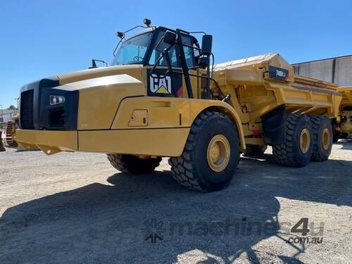 2013 CATERPILLAR 740B Mining Dump Truck