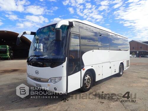 2012 HIGER KLQ6856Q 34 SEATER COACH WITH WHEEL CHAIR ACCESSIBILITY