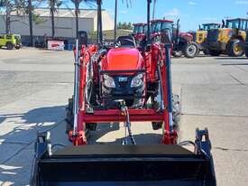 TYM 413 Hydrostatic 4WD Loader and 4in1  - picture0' - Click to enlarge