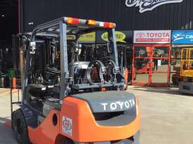 TOYOTA NEW FORKLIFT TOYOTA - picture0' - Click to enlarge