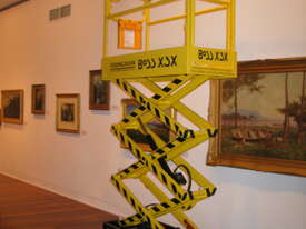 Boss X3X Push around scissor lift - picture2' - Click to enlarge