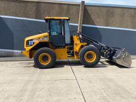 Operational  Front Wheel Loader - picture0' - Click to enlarge