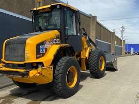 Operational  Front Wheel Loader - picture1' - Click to enlarge