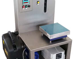 FLUIDA MVE Net Weight Liquid Filling Machine - picture0' - Click to enlarge