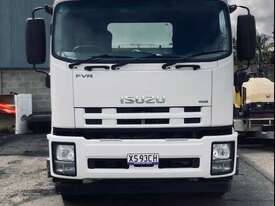 Isuzu Asphalt Flocon Truck - picture1' - Click to enlarge