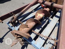 3 POINT LINKAGE POST HOLE DIGGER - picture2' - Click to enlarge