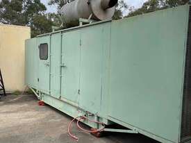 Generator Caterpillar 3412, 500kva with 1300 hours run time. - picture0' - Click to enlarge