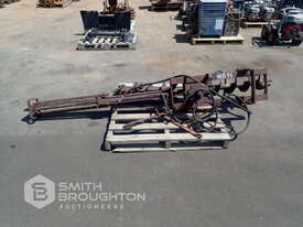 TRACTOR POST HOLE DIGGER ATTACHMENT - picture0' - Click to enlarge