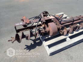 TRACTOR POST HOLE DIGGER ATTACHMENT - picture2' - Click to enlarge