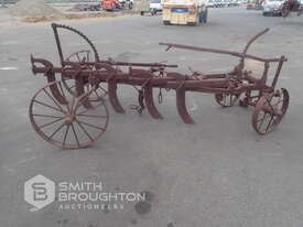 VINTAGE HORSE DRAWN PLOUGH - picture0' - Click to enlarge