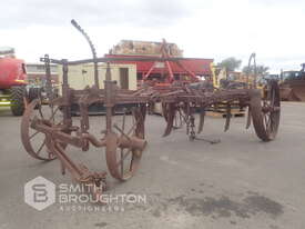 VINTAGE HORSE DRAWN PLOUGH - picture1' - Click to enlarge