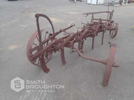 VINTAGE HORSE DRAWN PLOUGH - picture2' - Click to enlarge