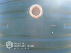 WEST COAST POLY 4,500 LITRE POLY WATER TANK IN FRAME - picture2' - Click to enlarge