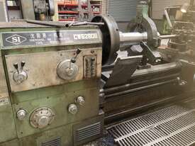 Lathe, centre lathe, gap bed - picture0' - Click to enlarge