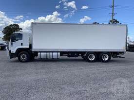 Isuzu FH FVR - picture2' - Click to enlarge