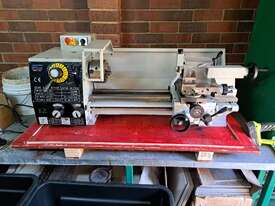 AL250G METAL LATHE - picture0' - Click to enlarge