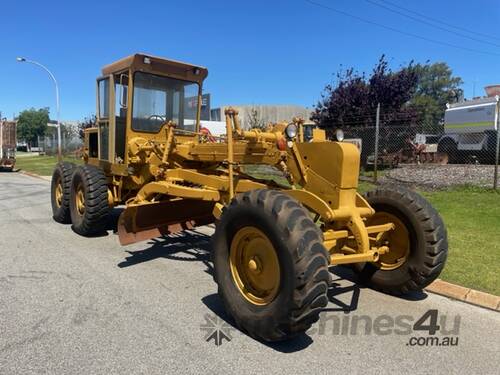 Grader CAT 17K 12ft Mouldboard 6 cyl diesel