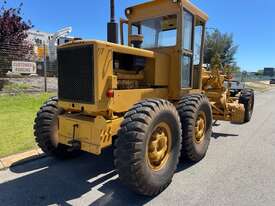 Grader CAT 17K 12ft Mouldboard 6 cyl diesel - picture2' - Click to enlarge