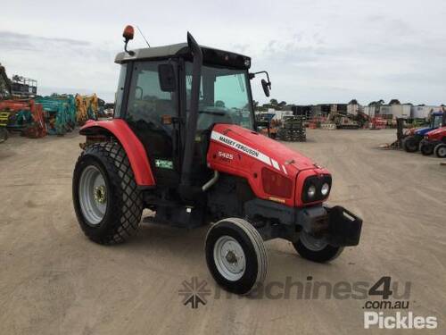 Massey Ferguson 5425