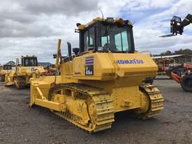 Komatsu D65 EX 18  - picture2' - Click to enlarge