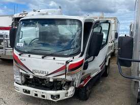 Isuzu NLR - picture2' - Click to enlarge