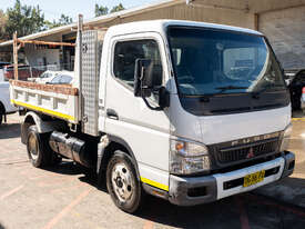 12/2007 Mitsubishi Canter Fuso 7/800 Tipper Truck with HIAB 2d White 3.9L Turbo Diesel - picture1' - Click to enlarge