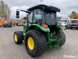 John Deere 5083E - picture2' - Click to enlarge