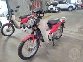 Honda Supercub - picture1' - Click to enlarge